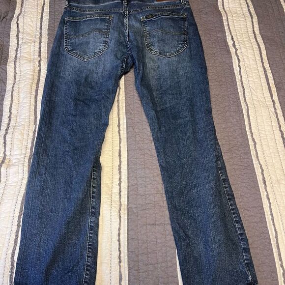 Lee Men's Classic Blue Straight Jeans - Picture 7 of 8